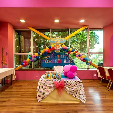 Hotel Montecito 3*