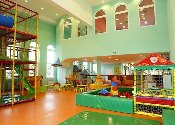 Отель Montecito 4*