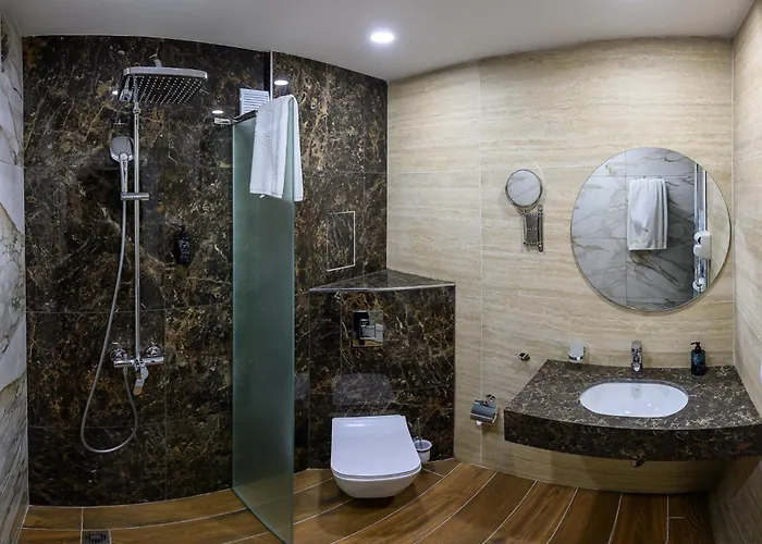 Montecito Отель 4*