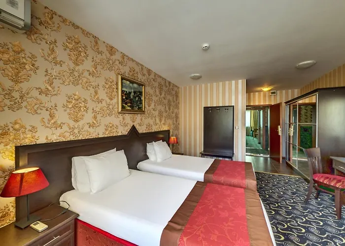 Montecito 4* София