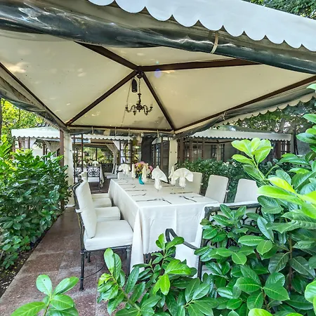 Hotel Montecito