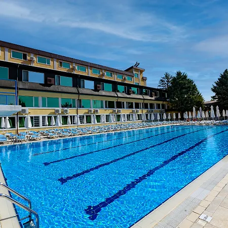 Hotel Montecito 3*
