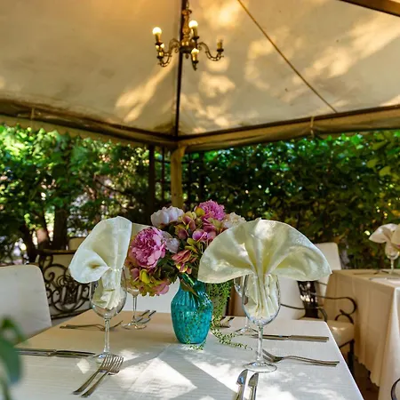 Montecito 3* Sofia