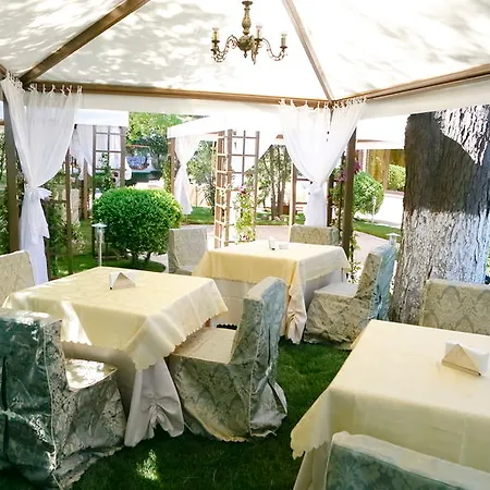 Montecito Hotel 3*