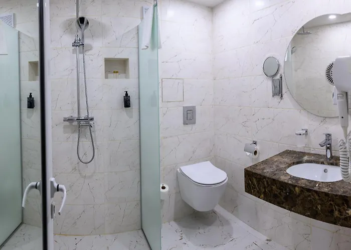 מלון Montecito 4*